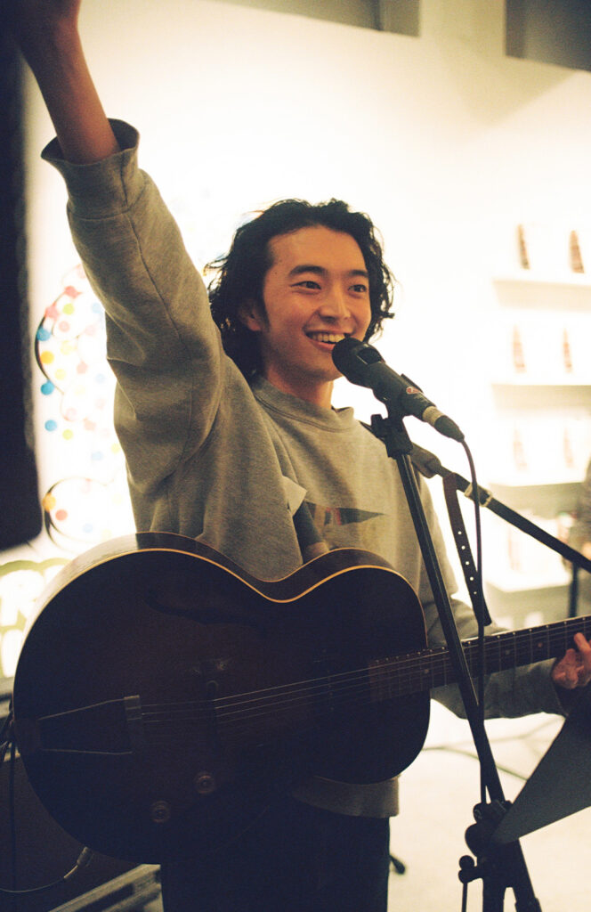 yonawo「305」新品未使用 ポストカード付き 荒谷翔大 元yonawo 荒谷翔大、SNSでファンが選んだ新曲「煌めきワンダー