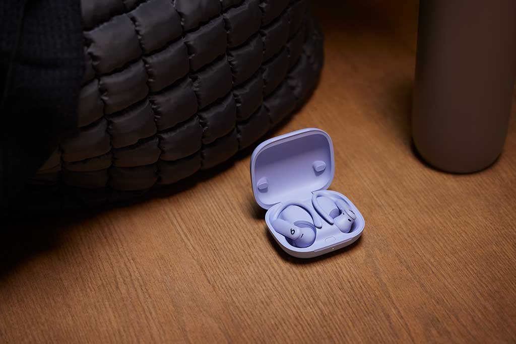 Beatsの最新イヤホン「Powerbeats Pro 2」はスポーツでも日常