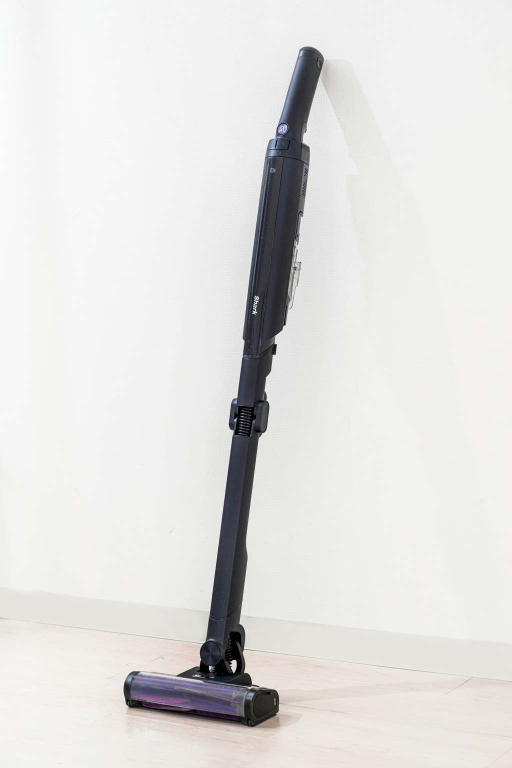 シャーク掃除機　自動ゴミ収集ドック付き 20230117155955_998_.jpg